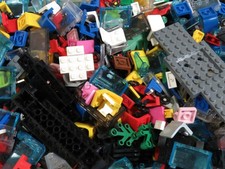 25 pezzi di auto LEGO
