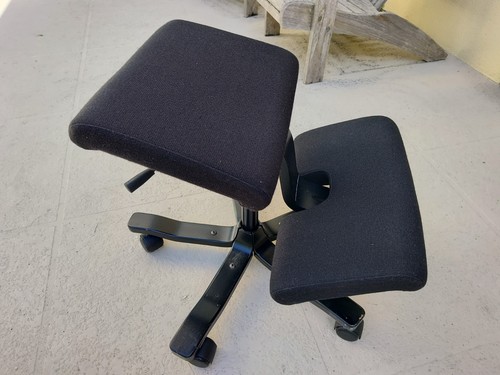 Sedia inginocchiata ergonomica