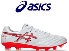 Nuove scarpe da calcio asics
