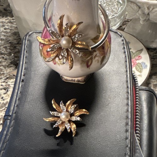 Orecchini clip fiori metallo