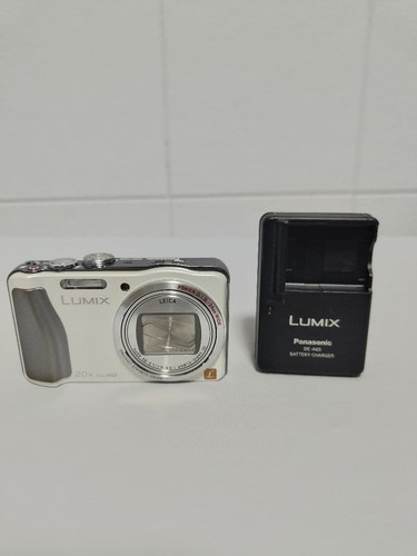 Fotocamera digitale compatta