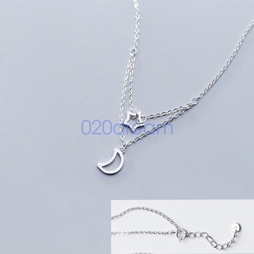 Collana con ciondolo - , in
