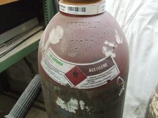 OSSIGENO ACETILENE  BOMBOLE CON CANNELLO FRO MANOMETRI CARRELLO IN FERRO 