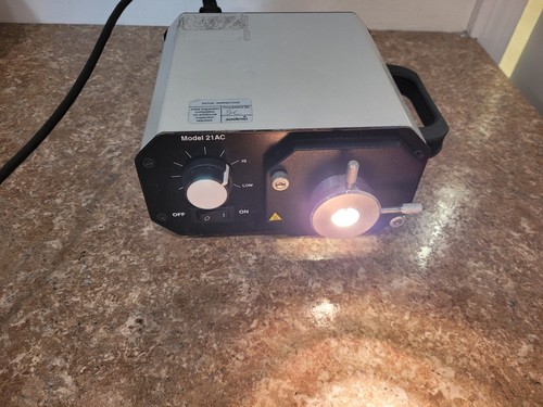 Illuminatore fibra ottica - illuminatore, a