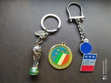 n. 2 portachiavi e n. 1