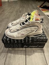 Nike Social Status x Air Max