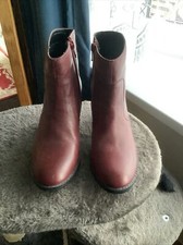 Stivaletti in pelle bordeaux