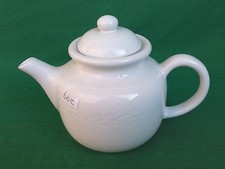 TEIERA IN CERAMICA BIANCA COLLEZIONE RONDINI CASETTA MULINO BIANCO. N° 60C.