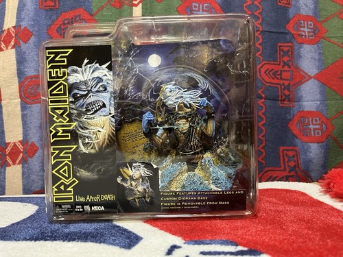 Modellino iron maiden - maiden, live
