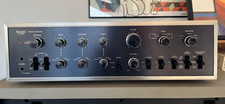 Amplificatore integrato SANSUI