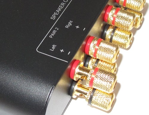 Commutatore audio per casse