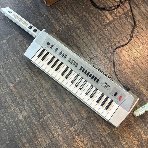 Yamaha kx5 midi keytar - yamaha,