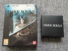 Pacchetto Dark Souls PS3 edizione limitata e set di spille