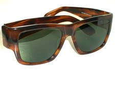 VINTAGE B&L RAY-BAN W0947