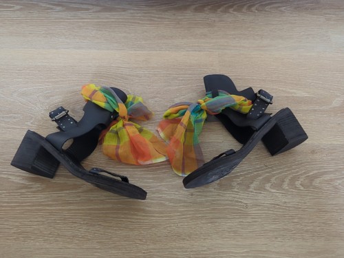Sandali con tacco borchie - con, e