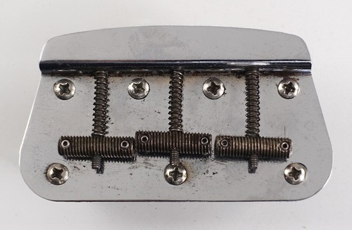 Ponte fender musicmaster 1966 - musicmaster,