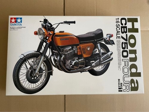 Kit quattro modelli - , in