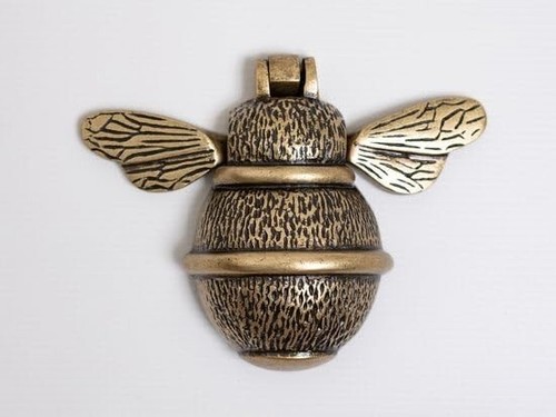 Battiporta bumble bee - bee, in