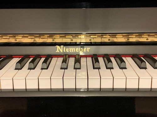 Pianoforte verticale niemeyer - pianoforte,