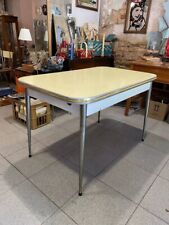 Tavolo da pranzo + 4 sedie metallo/formica anni 50’ modernariato vintage giallo