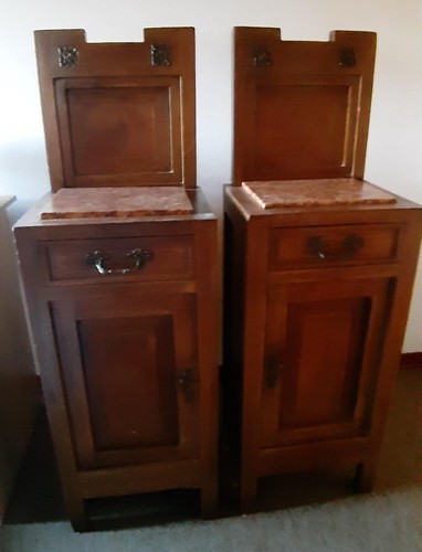 Rara coppia comodini - coppia, inizio
