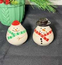 Salt & Pepper Shakers Snowman Holiday Winter Mini Christmas Kitchen Decor