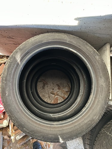 Treno gomme pirelli - di,
