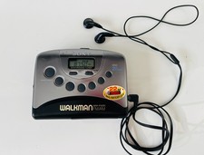 Sony Walkman WM-FX251 FM/AM Cassette Vintage - w original headphones