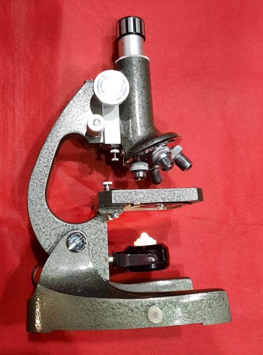 Microscopio vintage biologico - microscopio,