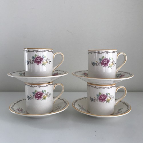 Set tazze piattini vintage - e,