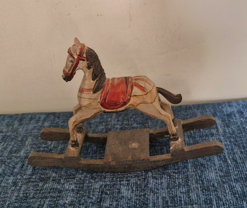 Antico cavallo dondolo in - antico, a