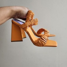 Schutz lirah sandalo nappa