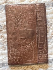 Portafoglio in coccodrillo