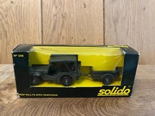 Jeep e rimorchio Solido 256