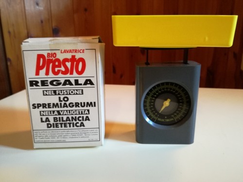 Vecchia bilancia pubblicitaria - bilancia,