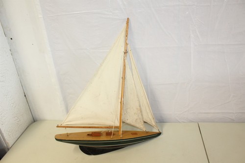 Modellino barca vela in - vela,