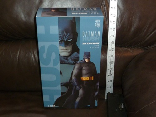 Batman hush versione blu - batman,