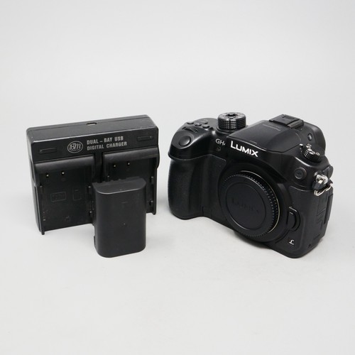 Panasonic lumix gh4 16mp - lumix,