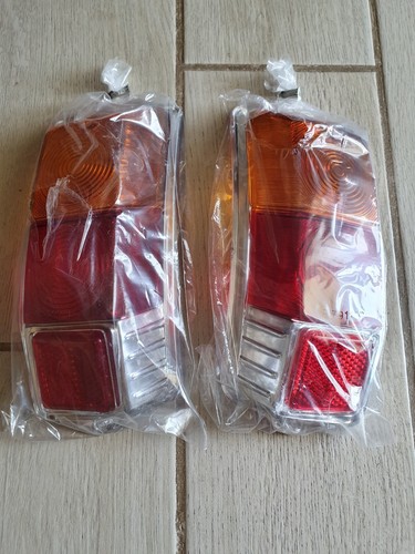 Coppia plastiche fanali - plastiche,