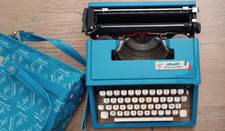 macchina da scrivere Olivetti