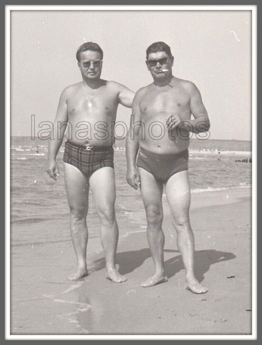 Spiaggia coppia abbracci uomo - spiaggia,