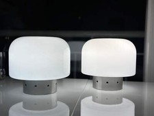 Lampada da tavolo comodino