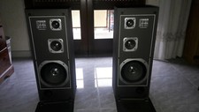 Coppia diffusori hifi usati Fisher per stereo in ottime condizioni.