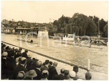 1954 HENLEY Royal Regatta - LEANDER CLUB winning against LADY MARGARET BOAT CLUB