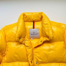 Giubbotto imbottito giallo MONCLER