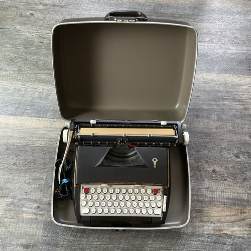 Macchina scrivere elettrica - da,