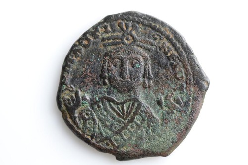Mauricio tiberio follis - mauricio, *