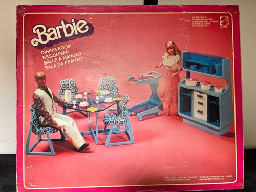 Barbie dream dining room