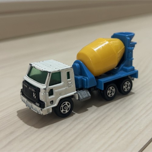 Camion miscelatore diesel