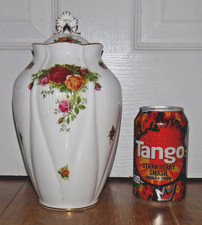 Royal Albert Old Country Roses